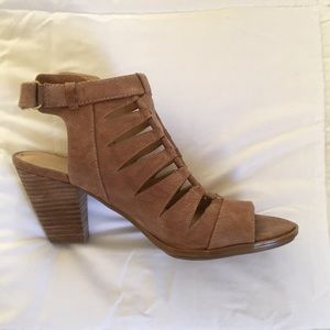 Naturalizer Wedge Heel Tan Leather Sandal